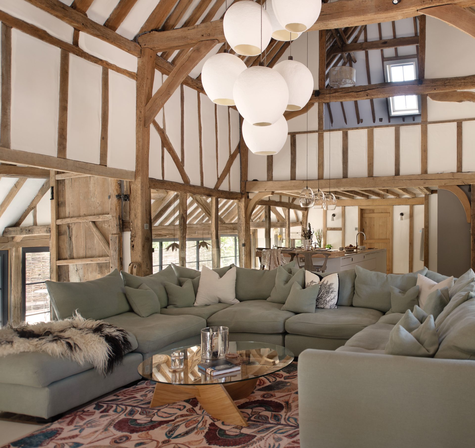 General View of sofas and lampshades