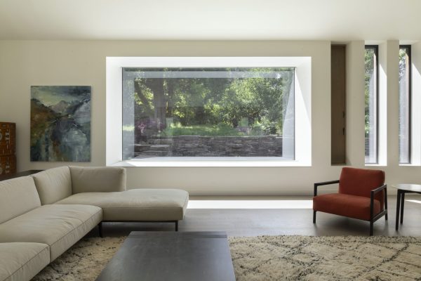 07 Contemp New Build, Living Rm Picture Window