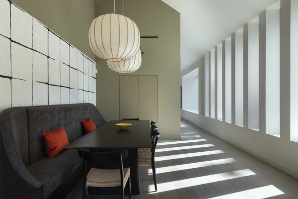 08 Contemp New Build, Dining and Gallery Windows