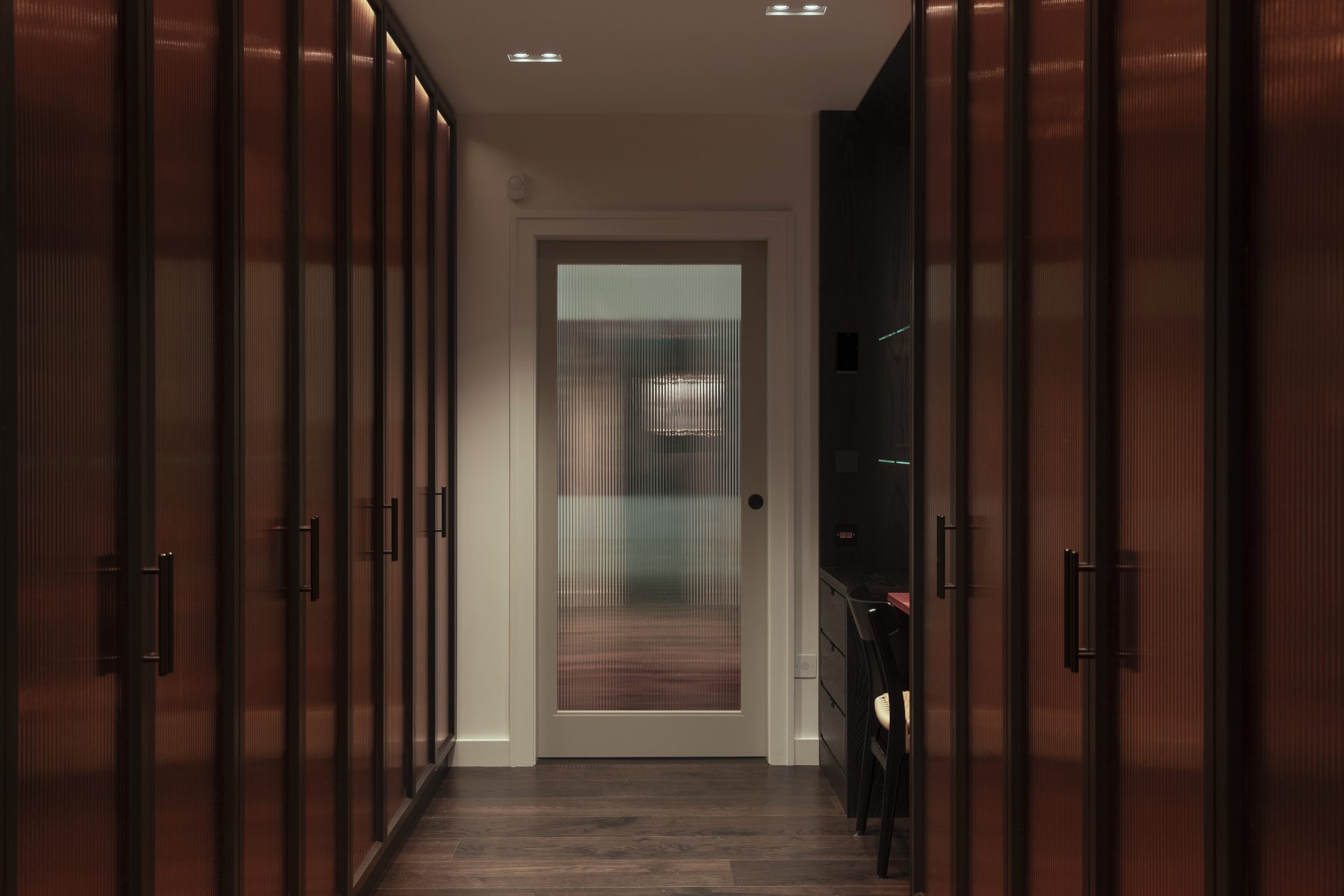 14 Contemp New Build Master Dressing Room